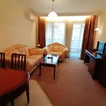 Downtown Luxury Private בנסקו
