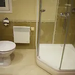 Downtown Luxury Private * בנסקו