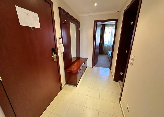 Апартамент Downtown Luxury Private